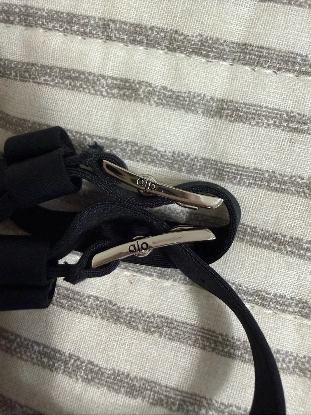 Alo Yoga Airlift Connection Bra size S NWOT